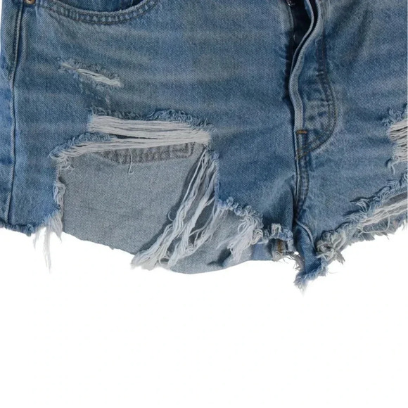 Levi’s || 501 Original Shorts Classic Light Blue Denim Wash Heavy Frayed Sz 33 - Picture 4 of 11